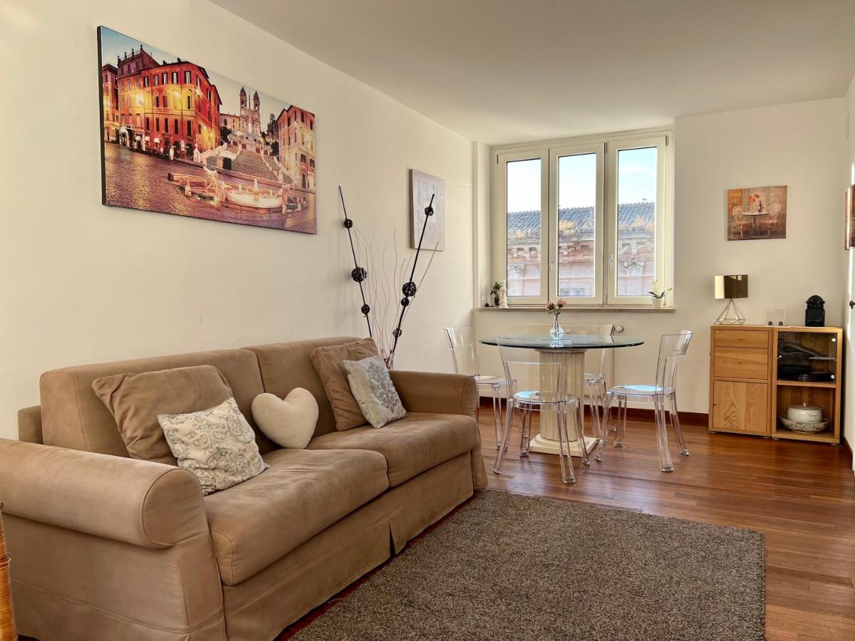Il Palazzetto Di Via Della Frezza Apartment Rome Luaran gambar