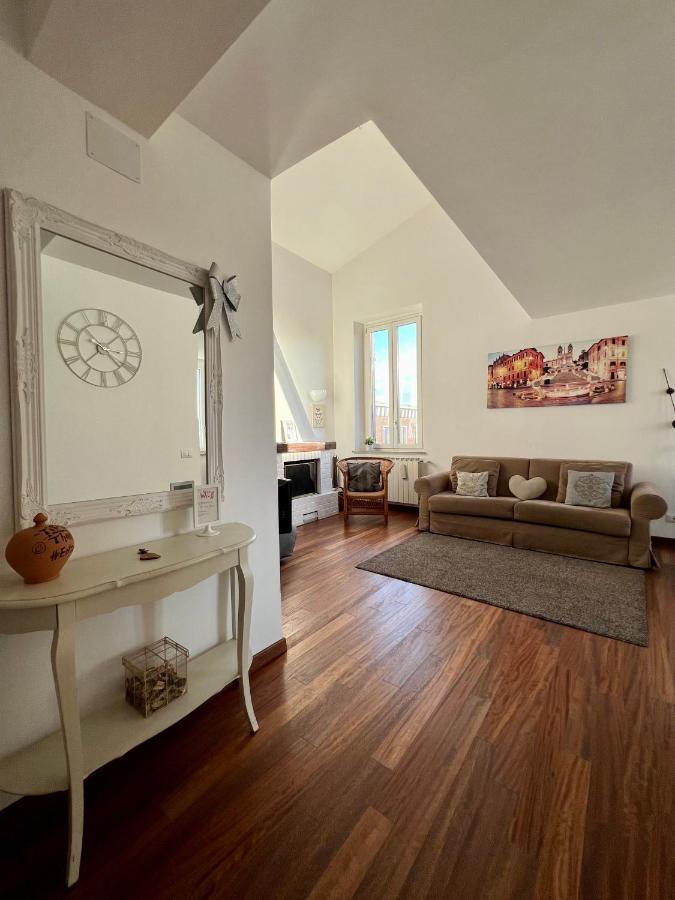 Il Palazzetto Di Via Della Frezza Apartment Rome Luaran gambar