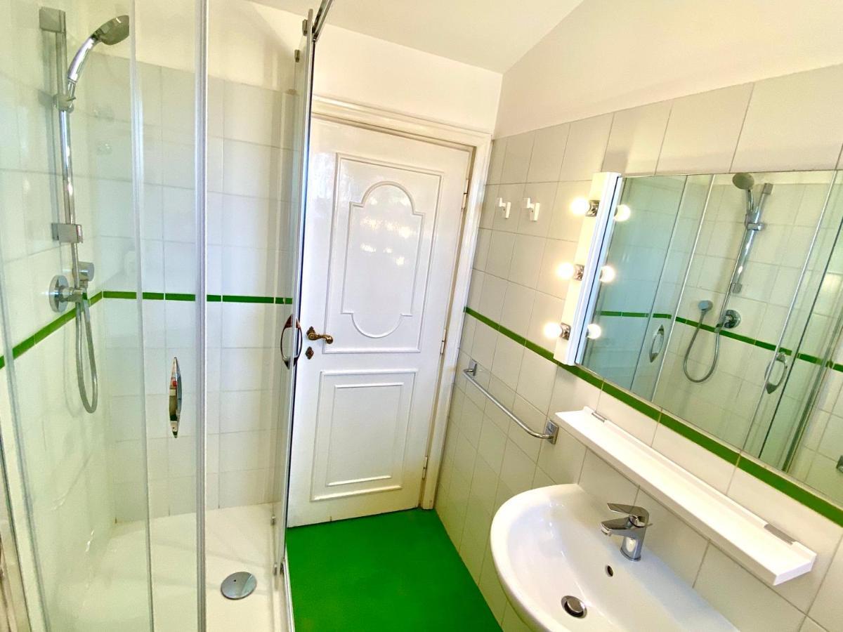 Il Palazzetto Di Via Della Frezza Apartment Rome Luaran gambar